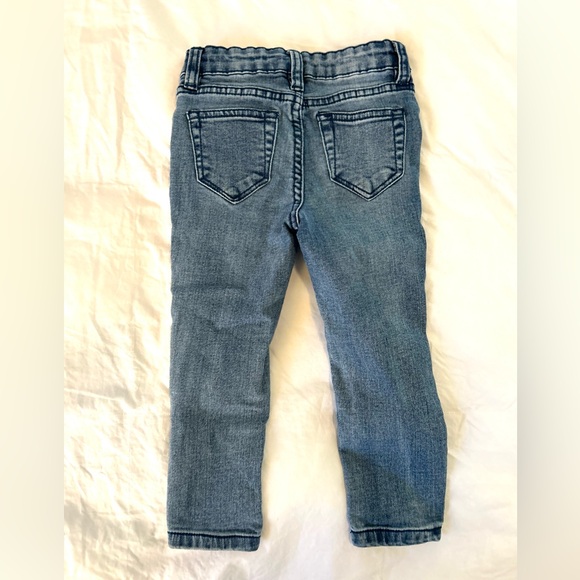 Studio V by Vigoss Toddler 2t Jeans - Picture 4 of 4